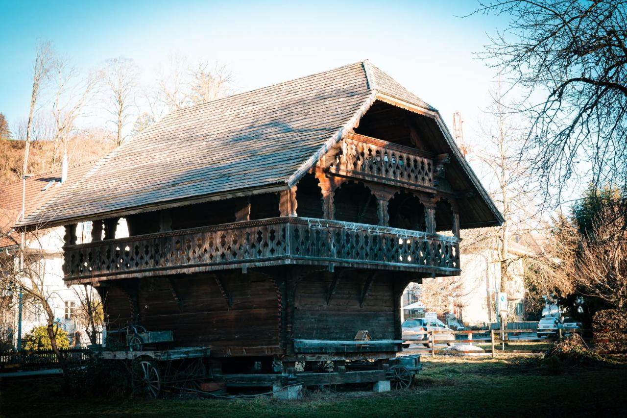 Emme Lodge Langnau Exterior photo